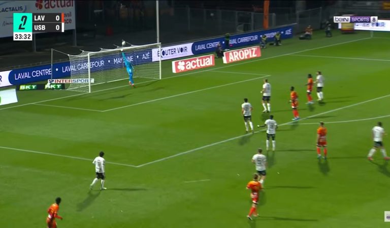 Le but venu d&rsquo;une autre planète de Laval contre Boulogne-sur-Mer en Ligue 2